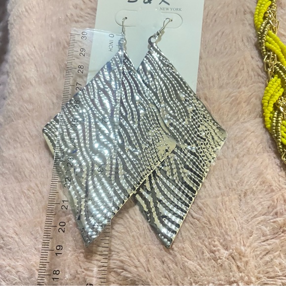 Jewelry Bundle #3 - Picture 10 of 12